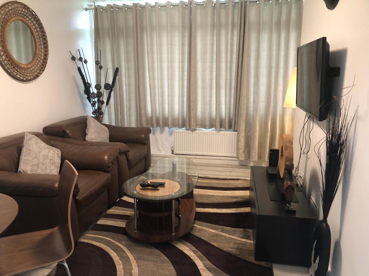 Luxury 2 Bedroom Flat In Abbey Wood, London Exterior foto